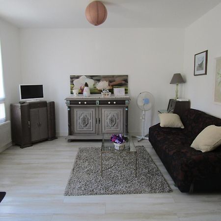 Chambres D'Hotes Le Clos Des Senteurs Malemort Buitenkant foto