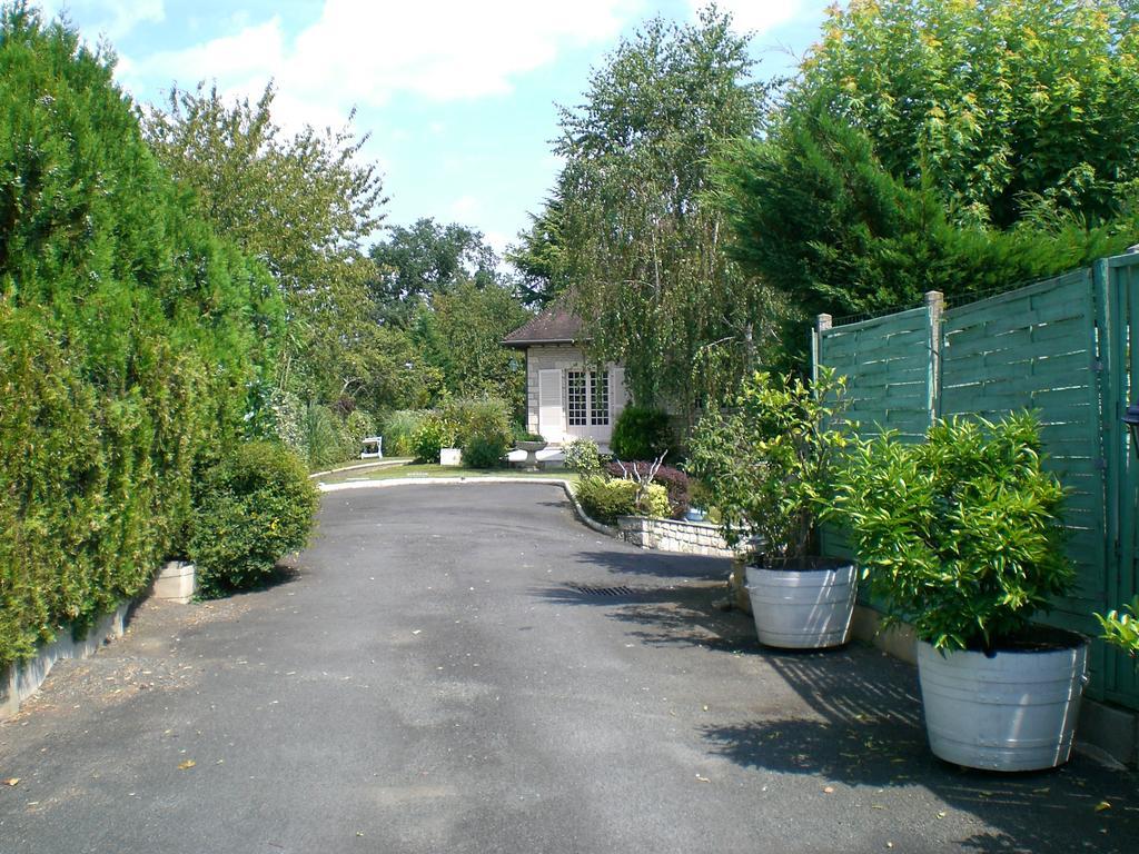 Chambres D'Hotes Le Clos Des Senteurs Malemort Buitenkant foto
