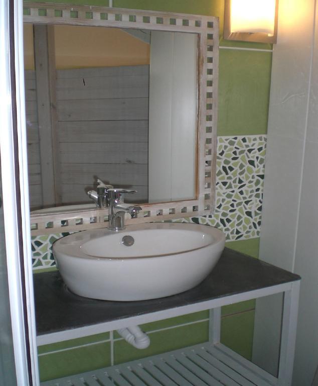 Chambres D'Hotes Le Clos Des Senteurs Malemort Kamer foto